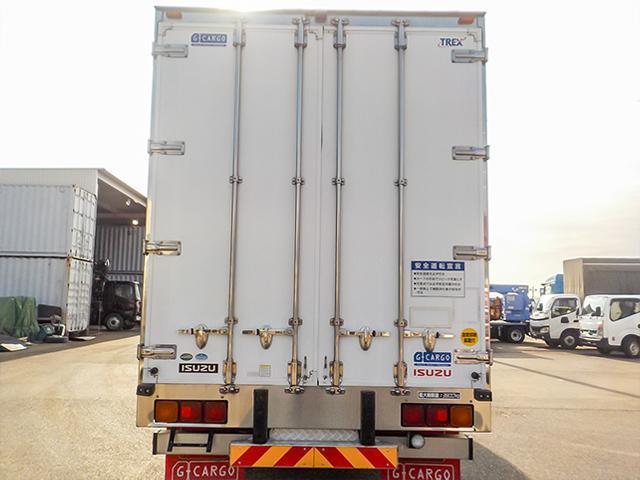 ギガ  トレクス製アルミウイング 低床 ハイルーフ リターダー 後輪エアサス 2デフ 最大積載13,800kg 荷台寸法(長961×幅239×高264) 10トン 10t 対応免許/大型免許(7枚目)