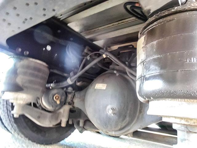ギガ  トレクス製アルミウイング 低床 ハイルーフ リターダー 後輪エアサス 2デフ 最大積載13,800kg 荷台寸法(長961×幅239×高264) 10トン 10t 対応免許/大型免許(26枚目)
