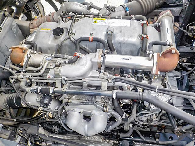 ギガ  トレクス製アルミウイング 低床 ハイルーフ リターダー 後輪エアサス 2デフ 最大積載13,800kg 荷台寸法(長961×幅239×高264) 10トン 10t 対応免許/大型免許(31枚目)