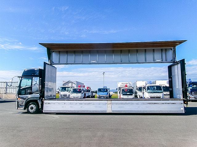 クオン  日本トレクス製アルミウイング ハイルーフ 後輪エアサス 2デフ エスコット 最大積載13,500kg 荷台寸法(長961×幅241×高265) 10トン 10t 対応免許/大型免許(18枚目)