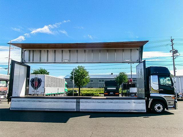 クオン  日本トレクス製アルミウイング ハイルーフ 後輪エアサス 2デフ エスコット 最大積載13,500kg 荷台寸法(長961×幅241×高265) 10トン 10t 対応免許/大型免許(19枚目)