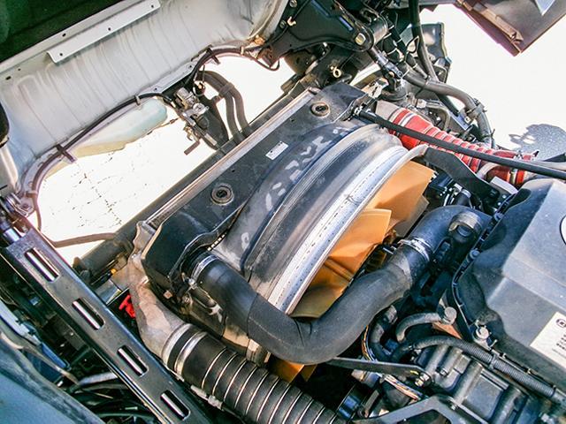 クオン  日本トレクス製アルミウイング ハイルーフ 後輪エアサス 2デフ エスコット 最大積載13,500kg 荷台寸法(長961×幅241×高265) 10トン 10t 対応免許/大型免許(36枚目)