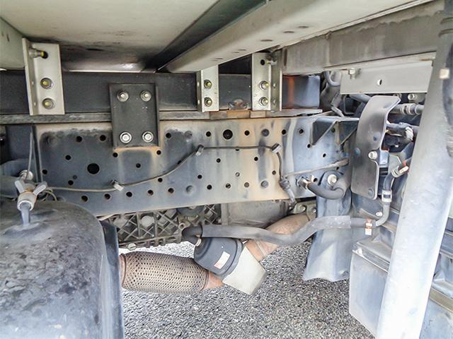 エルフトラック 日本フルハーフ製冷蔵冷凍車 菱重製冷凍機 -30度設定 両側スライドドア 最大積載2,000kg 荷台寸法(長320×幅177×高185) 2トン 2t 対応免許/5t限定準中型免許対応(16枚目)