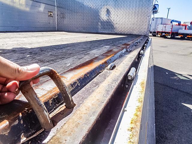 コンドル 古河製4段クレーン ラジコン 差し違いアウトリガー リアジャッキ 増トン 最大積載4,350kg 荷台寸法(長370×幅223×高88) 4トン 4t 10トン 10t 対応免許/大型免許(11枚目)