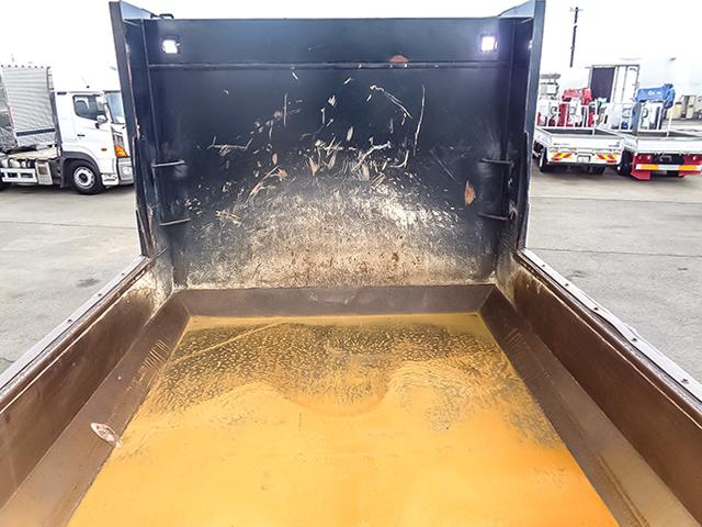 クオン 新明和製ダンプ リターダー MT車 積載8600kg 荷台寸法(長509×幅219×高49) 10トン 10t 対応免許/大型免許(14枚目)