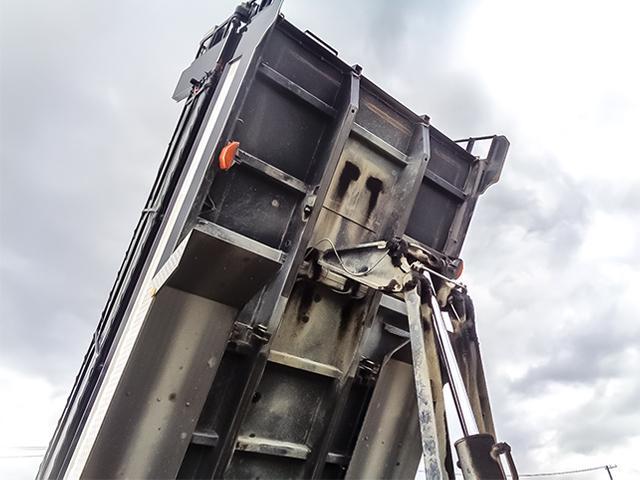 クオン 新明和製ダンプ リターダー MT車 積載8600kg 荷台寸法(長509×幅219×高49) 10トン 10t 対応免許/大型免許(19枚目)