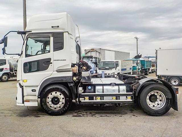 クオン トレーラーヘッド 車検あり 460馬力 アルミホイール 後輪エアサス エスコット 第五輪荷重11,500kg 10トン 10t 対応免許/大型免許(8枚目)