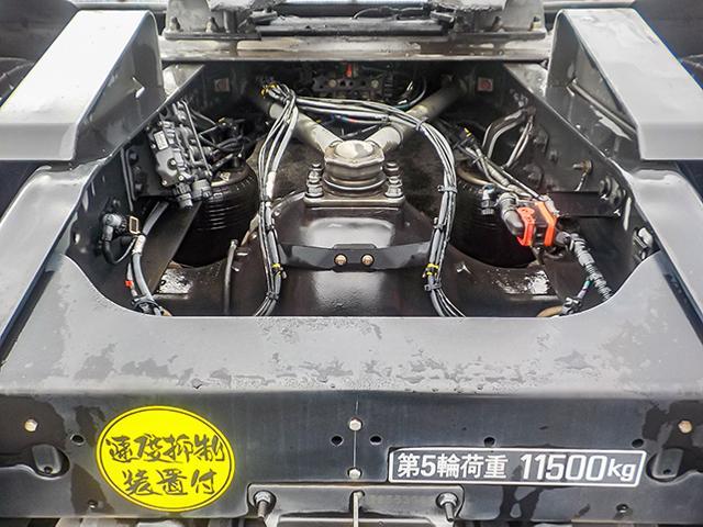 クオン トレーラーヘッド 車検あり 460馬力 アルミホイール 後輪エアサス エスコット 第五輪荷重11,500kg 10トン 10t 対応免許/大型免許(12枚目)