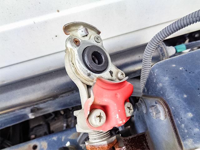 クオン トレーラーヘッド 車検あり ハイルーフ アルミホイール 後輪エアサス エスコット 460馬力 第五輪荷重11500kg 10トン 10t 対応免許/大型免許(11枚目)