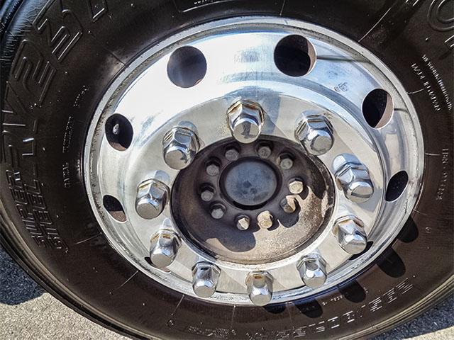 クオン トレーラーヘッド 車検あり ハイルーフ アルミホイール 後輪エアサス エスコット 460馬力 第五輪荷重11500kg 10トン 10t 対応免許/大型免許(26枚目)