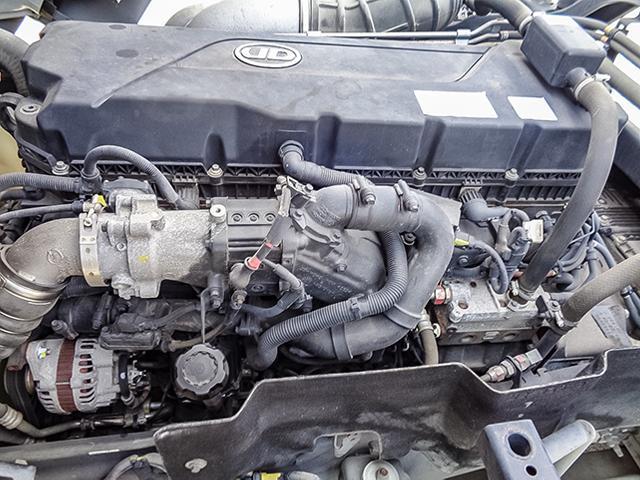 クオン トレーラーヘッド 車検あり ハイルーフ アルミホイール 後輪エアサス エスコット 460馬力 第五輪荷重11500kg 10トン 10t 対応免許/大型免許(30枚目)