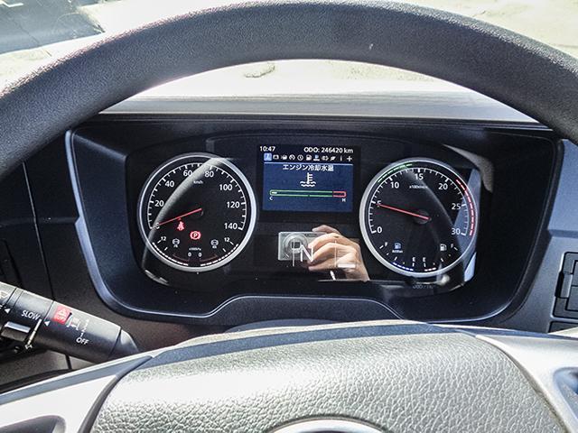 クオン トレーラーヘッド 車検あり ハイルーフ アルミホイール 後輪エアサス エスコット 460馬力 第五輪荷重11500kg 10トン 10t 対応免許/大型免許(41枚目)