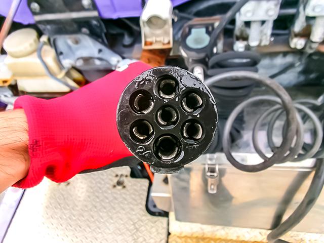 プロフィア トレーラーヘッド トラクタ ハイルーフ 450馬力 第5輪荷重11500kg リターダー ブタ鼻配線 プロシフト 10トン 10t 対応免許/大型免許(17枚目)