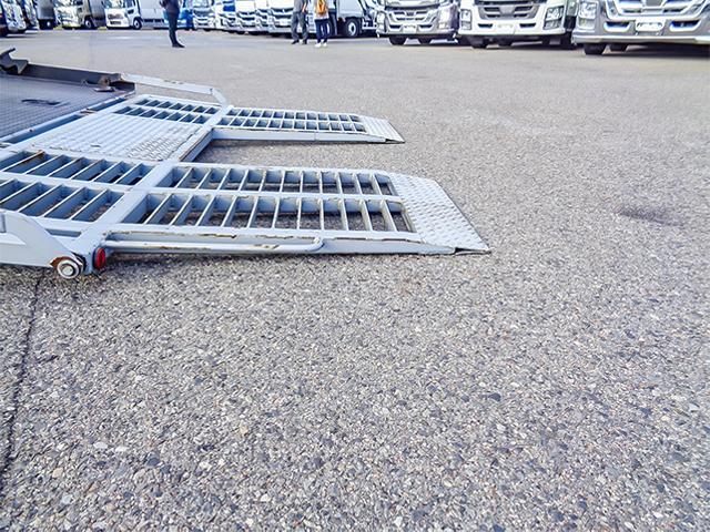 キャンター 古河製セルフローダー 積載3100kg ラジコン ウインチ 自動歩み カスタム 荷台寸法(長567×幅206) 2トン 2t 対応免許/準中型免許(17枚目)