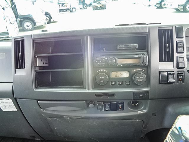 フォワード トレクス製アルミウイング 極東開発製跳ね上げパワーゲート ワイドボディ 後輪エアサス 最大積載2550kg 荷台寸法(長624×幅240×高241) 4トン 4t 対応免許/8t限定中型免許(27枚目)