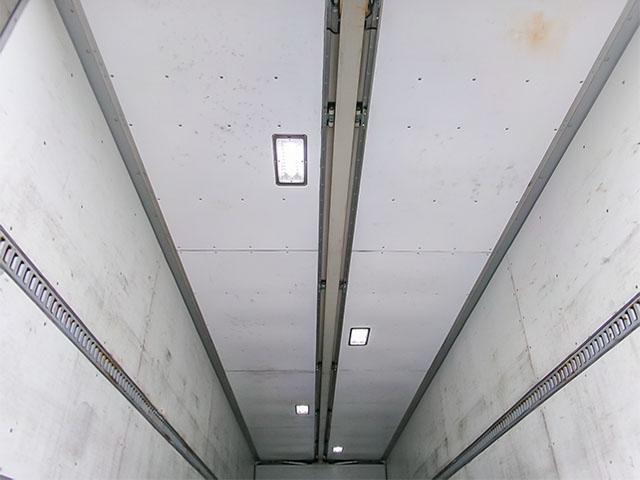 クオン トレクス製アルミウイング 総輪エアサス 門枠ステンレス 最大積載13,400kg 荷台寸法(長961×幅240×高249) 10トン 10t 対応免許/大型免許(13枚目)