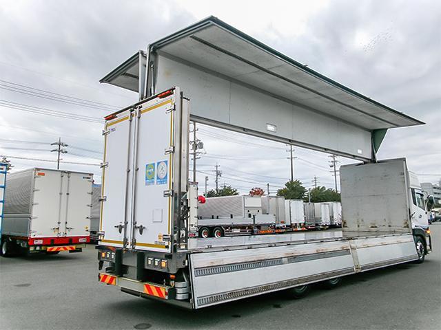 クオン トレクス製アルミウイング 総輪エアサス 門枠ステンレス 最大積載13,400kg 荷台寸法(長961×幅240×高249) 10トン 10t 対応免許/大型免許(16枚目)