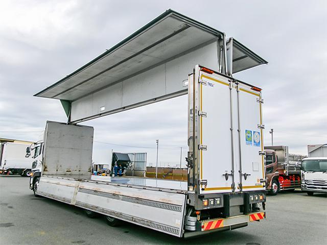 クオン トレクス製アルミウイング 総輪エアサス 門枠ステンレス 最大積載13,400kg 荷台寸法(長961×幅240×高249) 10トン 10t 対応免許/大型免許(17枚目)