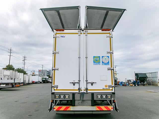 クオン トレクス製アルミウイング 総輪エアサス 門枠ステンレス 最大積載13,400kg 荷台寸法(長961×幅240×高249) 10トン 10t 対応免許/大型免許(18枚目)