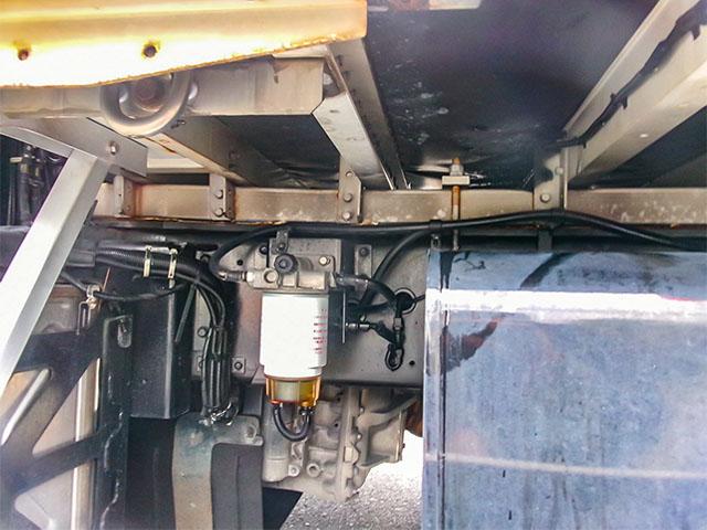 クオン トレクス製アルミウイング 総輪エアサス 門枠ステンレス 最大積載13,400kg 荷台寸法(長961×幅240×高249) 10トン 10t 対応免許/大型免許(26枚目)