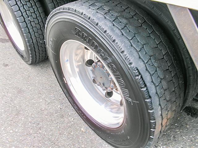 クオン トレクス製アルミウイング 総輪エアサス 門枠ステンレス 最大積載13,400kg 荷台寸法(長961×幅240×高249) 10トン 10t 対応免許/大型免許(32枚目)