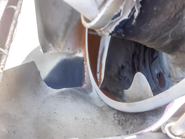 クオン カヤバ製ミキサー車 車検あり リターダー パワーシュート 2デフ 最大積載9,310kg 10トン 10t 対応免許/大型免許(14枚目)