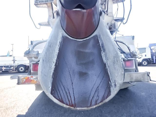 クオン カヤバ製ミキサー車 車検あり リターダー パワーシュート 2デフ 最大積載9,310kg 10トン 10t 対応免許/大型免許(15枚目)