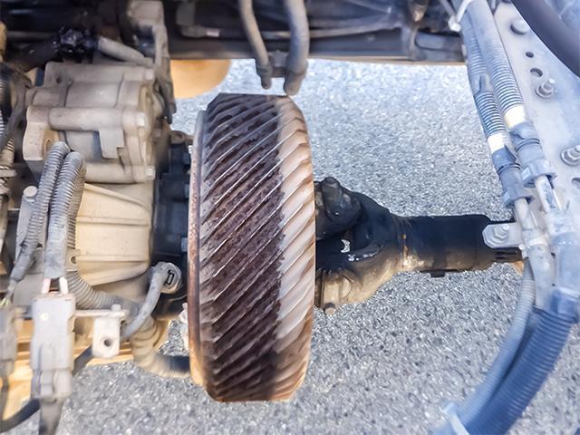 クオン カヤバ製ミキサー車 車検あり リターダー パワーシュート 2デフ 最大積載9,310kg 10トン 10t 対応免許/大型免許(20枚目)