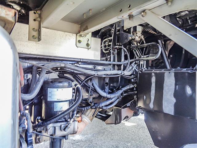 コンドル アルミウイング 格納パワーゲート ワイドボディ 後輪エアサス ラッシングレール 最大積載2,450kg 荷台寸法(長624×幅241×高241) 4トン 4t 対応免許/8t限定中型免許(22枚目)