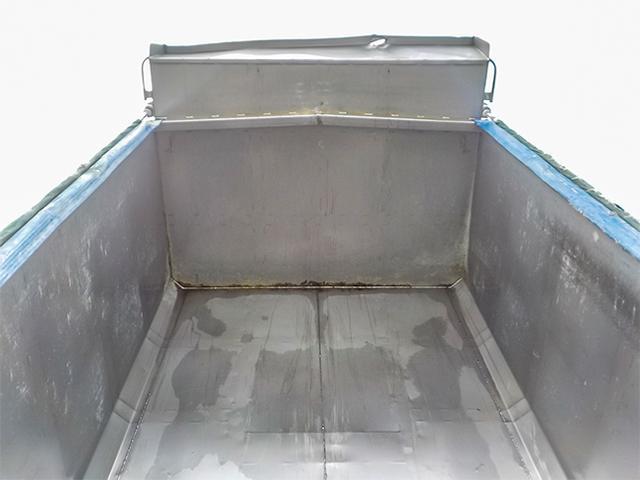 コンドル オ-ルステンレス製深ダンプ 土砂禁 電動コボレーン フェンダーステンレス 最大積載3,600kg 荷台寸法(長319×幅190×高106) 4トン 4t 対応免許/8t限定中型免許(12枚目)