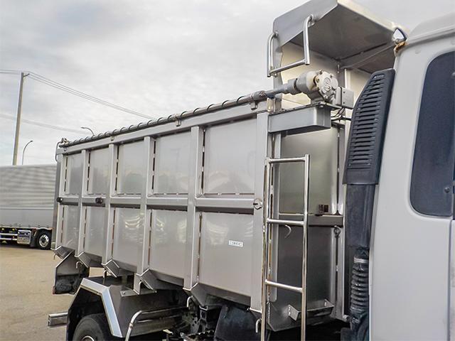 コンドル オ-ルステンレス製深ダンプ 土砂禁 電動コボレーン フェンダーステンレス 最大積載3,600kg 荷台寸法(長319×幅190×高106) 4トン 4t 対応免許/8t限定中型免許(20枚目)