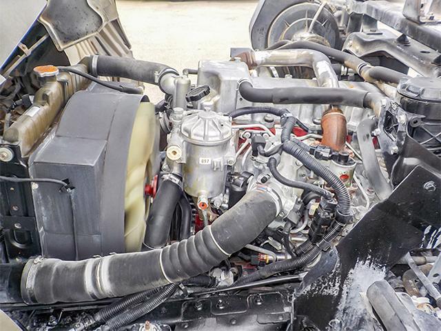 コンドル オ-ルステンレス製深ダンプ 土砂禁 電動コボレーン フェンダーステンレス 最大積載3,600kg 荷台寸法(長319×幅190×高106) 4トン 4t 対応免許/8t限定中型免許(25枚目)