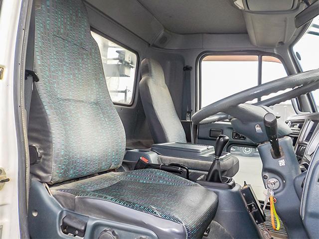 コンドル オ-ルステンレス製深ダンプ 土砂禁 電動コボレーン フェンダーステンレス 最大積載3,600kg 荷台寸法(長319×幅190×高106) 4トン 4t 対応免許/8t限定中型免許(29枚目)