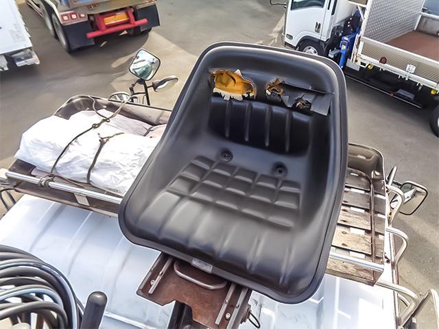 コンドル 　ヒアブクレーン　トップシート　ローテーター　２デフ　増トン　最大積載９，９００ｋｇ　荷台寸法（長５５８×幅２３４×高１３９）　１０トン　１０ｔ　対応免許／大型免許（15枚目）