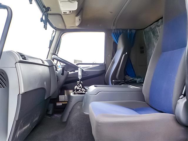 ファイター 　アルミブロック平ボディ　車検付き　ワイドボディ　後輪エアサス　アルミホイール　最大積載２，５５０ｋｇ　荷台寸法（長５９９×幅２４０×高４８）　４トン　４ｔ　対応免許／８ｔ限定中型免許（25枚目）