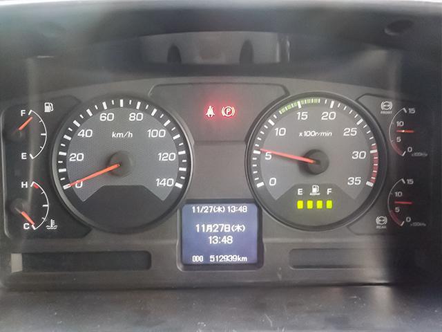 ファイター 　アルミブロック平ボディ　車検付き　ワイドボディ　後輪エアサス　アルミホイール　最大積載２，５５０ｋｇ　荷台寸法（長５９９×幅２４０×高４８）　４トン　４ｔ　対応免許／８ｔ限定中型免許（29枚目）