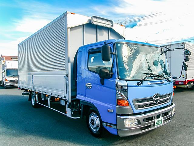 ヒノレンジャー 　トランテックス製アルミウイング　ワイドボディ　後輪エアサス　ラッシングレール　最大積載２，９００ｋｇ　荷台寸法（長６２７×幅２４０×高２４０）　４トン　４ｔ　対応免許／８ｔ限定中型免許（3枚目）