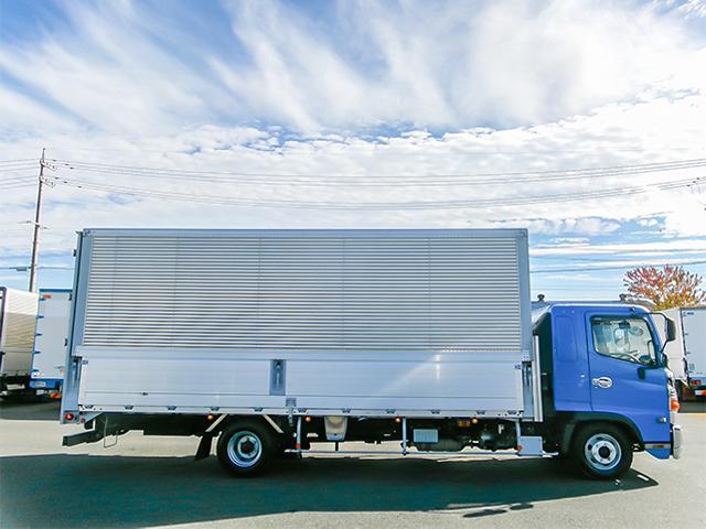 ヒノレンジャー 　トランテックス製アルミウイング　ワイドボディ　後輪エアサス　ラッシングレール　最大積載２，９００ｋｇ　荷台寸法（長６２７×幅２４０×高２４０）　４トン　４ｔ　対応免許／８ｔ限定中型免許（10枚目）