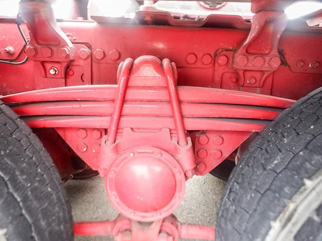 プロフィア 　トレーラーヘッド　トラクタ　第五輪荷重１５，８００ｋｇ　５２０馬力　一括緩和　車検あり　ハイルーフ　流体式リターダー　前出しバンパー　２デフ　ＡＳ－ｔｒｏｎｉｃ　１０トン　１０ｔ　対応免許／大型免許（15枚目）