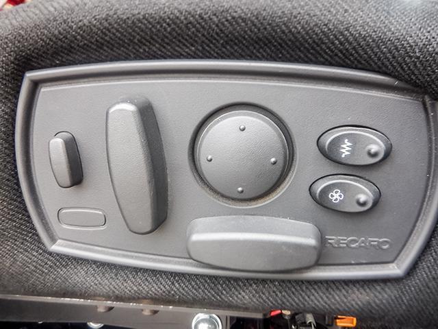 プロフィア 　トレーラーヘッド　トラクタ　第五輪荷重１５，８００ｋｇ　５２０馬力　一括緩和　車検あり　ハイルーフ　流体式リターダー　前出しバンパー　２デフ　ＡＳ－ｔｒｏｎｉｃ　１０トン　１０ｔ　対応免許／大型免許（27枚目）