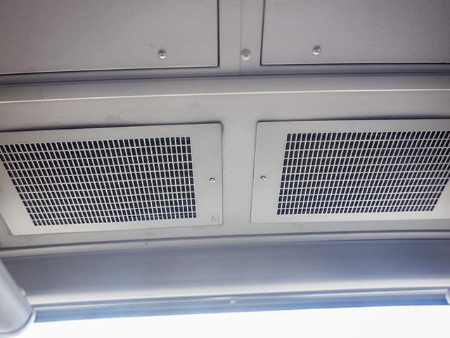 メルファ 送迎仕様中大型バス 立ち席含め48人乗り リクライニング付モケットシート 貫通トランク ルームラック 自動折れ戸 後輪エアサス 対応免許/大型免許(19枚目)