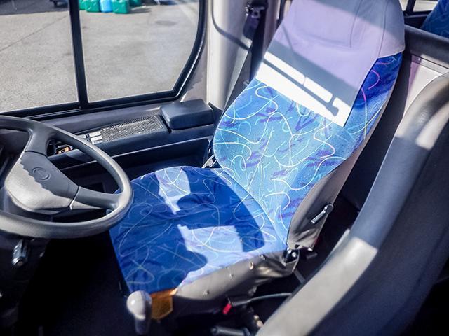 メルファ 送迎仕様中大型バス 立ち席含め48人乗り リクライニング付モケットシート 貫通トランク ルームラック 自動折れ戸 後輪エアサス 対応免許/大型免許(20枚目)