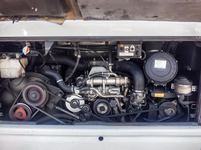 メルファ 送迎仕様中大型バス 立ち席含め48人乗り リクライニング付モケットシート 貫通トランク ルームラック 自動折れ戸 後輪エアサス 対応免許/大型免許(34枚目)