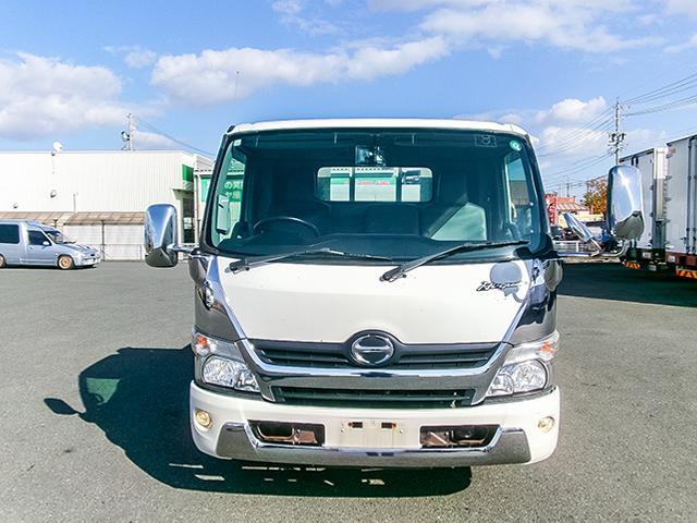 デュトロ 　平ボディ　ハイグレード　ロングボディ　ワイドボディ　積載３０００ｋｇ　荷台寸法（長４３８×幅２０９×高３８）　２トン　２ｔ　対応免許／準中型免許（4枚目）