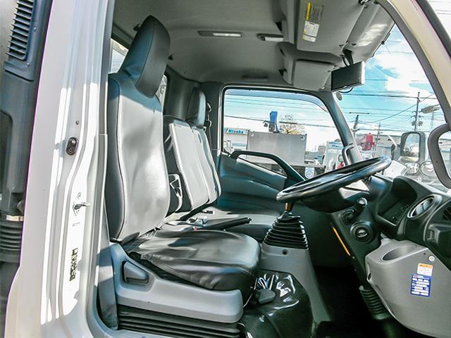 デュトロ 　平ボディ　ハイグレード　ロングボディ　ワイドボディ　積載３０００ｋｇ　荷台寸法（長４３８×幅２０９×高３８）　２トン　２ｔ　対応免許／準中型免許（25枚目）