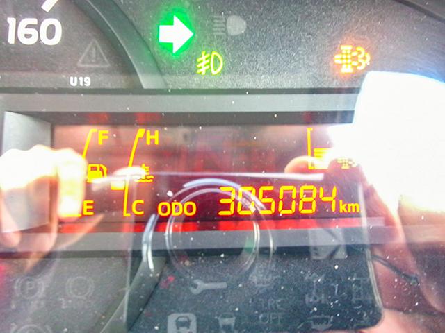 デュトロ 　平ボディ　ハイグレード　ロングボディ　ワイドボディ　積載３０００ｋｇ　荷台寸法（長４３８×幅２０９×高３８）　２トン　２ｔ　対応免許／準中型免許（33枚目）