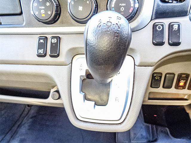 キャンター 　パブコ製アルミウイング　ワイドロングボディ　内フック　ラッシングレール２段　最大積載２，０００ｋｇ　荷台寸法（長４３０×幅２０９×高１９４）　２トン　２ｔ　対応免許／準中型免許（33枚目）