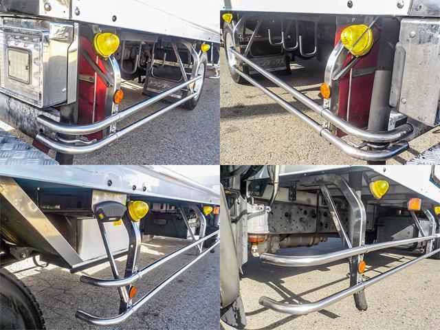 ヒノレンジャー 　冷蔵冷凍車　菱重冷凍機　床：キーストン　低温設定　ジョルダー４列　ワイドボディ　積載２８５０ｋｇ　荷台寸法（長６２８×幅２２６×高２０１）　４トン　４ｔ　対応免許／８ｔ限定中型免許（16枚目）