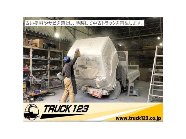 デュトロ 日野 ２トン クレーン ２００２ ４段 クレーン ラジコン ２ｔ ワイドロング タダノ ｚｒ２６４ ２ｔトラック ｄｐｒあり 荷台ｌ３７８ ｗ１８８ ｈ３８ 床鉄板 高床 地上高９５ｃｍ 車両全塗装済 小型トラック 大阪府 ２トン クレーン ２００２ ４段