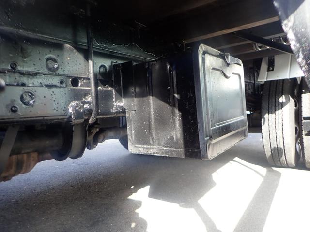 デュトロ 高床　ディーゼル　ターボ　小型　トラック　３トン　タダノ　４段　ラジコン　クレーン　積載３ｔ　標準　ロング　ヒノ　デュトロ　２．６３ｔ吊　全塗装　排ガスマフラー洗浄　荷台内寸　Ｌ３５０　Ｗ１７８　Ｈ３８．５　床鉄板　横ネタ補強　ＤＰＲ　（２２９６）（56枚目）